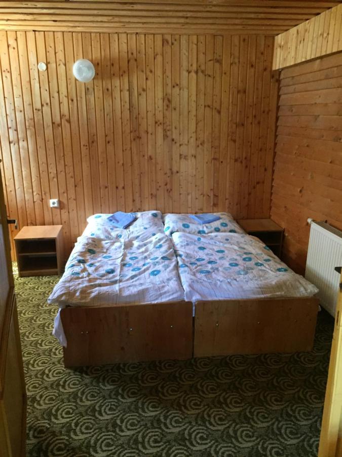 Chata Koniaren Villa Pavlovce Buitenkant foto