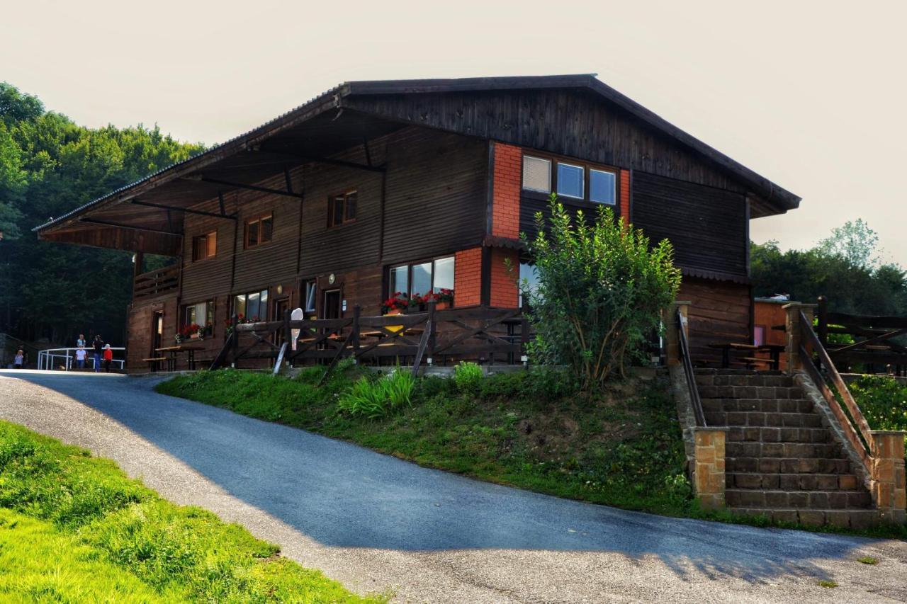 Chata Koniaren Villa Pavlovce Buitenkant foto